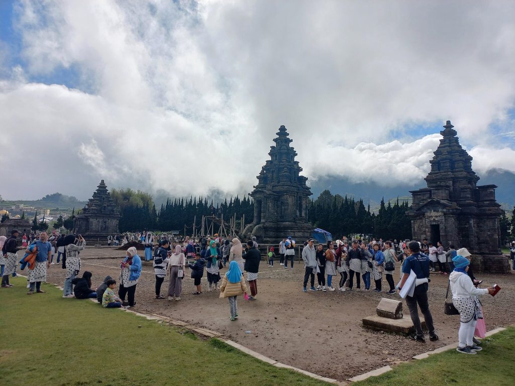 Arjuna Temple: An Eighth-Century Hindu Temple on the Dieng Plateau 4 Arjuna Temple