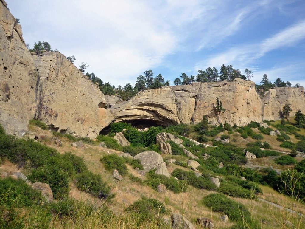 Pictograph Cave: A Native American Rock Art and Archaeological Site 2 Pictograph Cave
