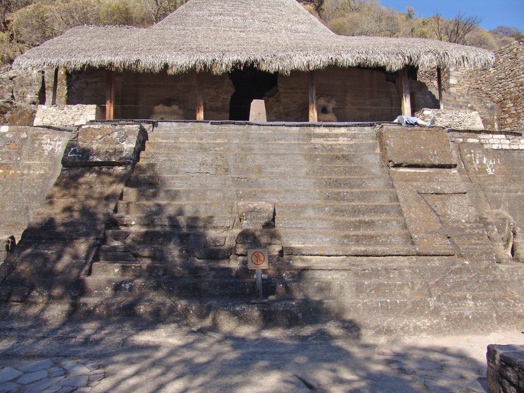 Malinalco Archaeological Site: An Aztec Ceremonial Center 1 Archeological site of Malinalco