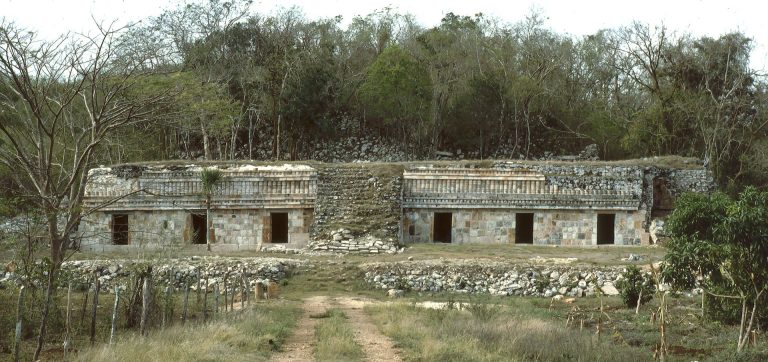Chacmultun: An Ancient Maya Regional Center in Yucatán, Mexico