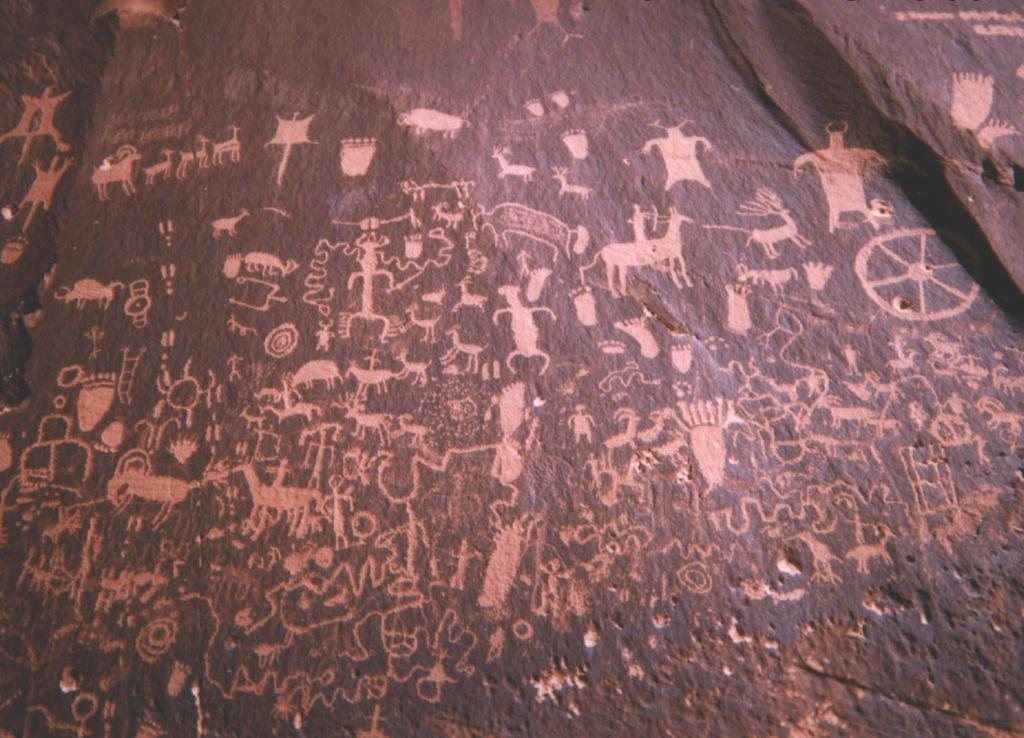 Newspaper Rock State Historic Monument: A Major Rock-Art Panel in Utah 1 Newspaper Rock State Historic Monument