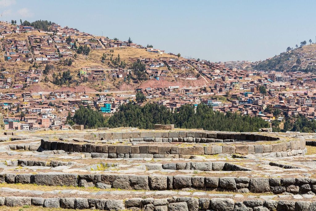 Muyuq Marka: An Inca Circular Tower at Saksaywaman 5 Muyuq Marka