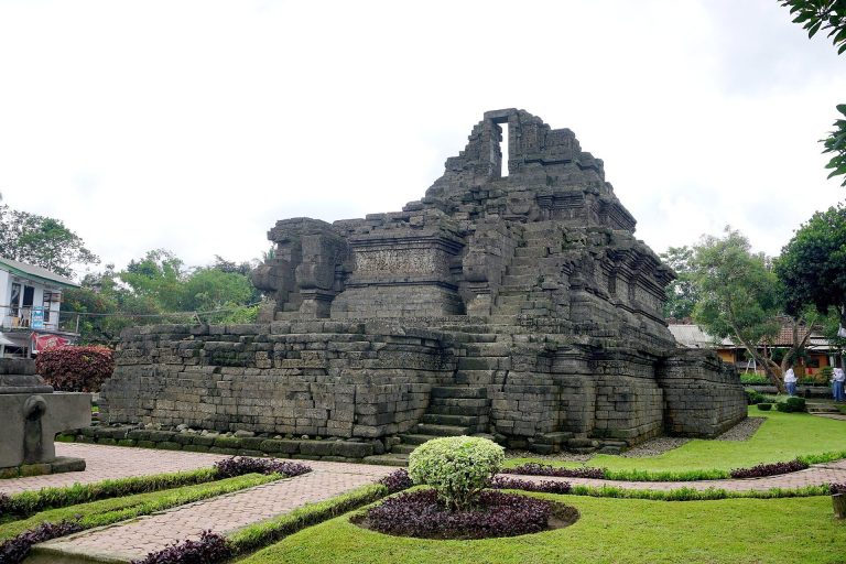 Candi Jago: A Singhasari Memorial Temple