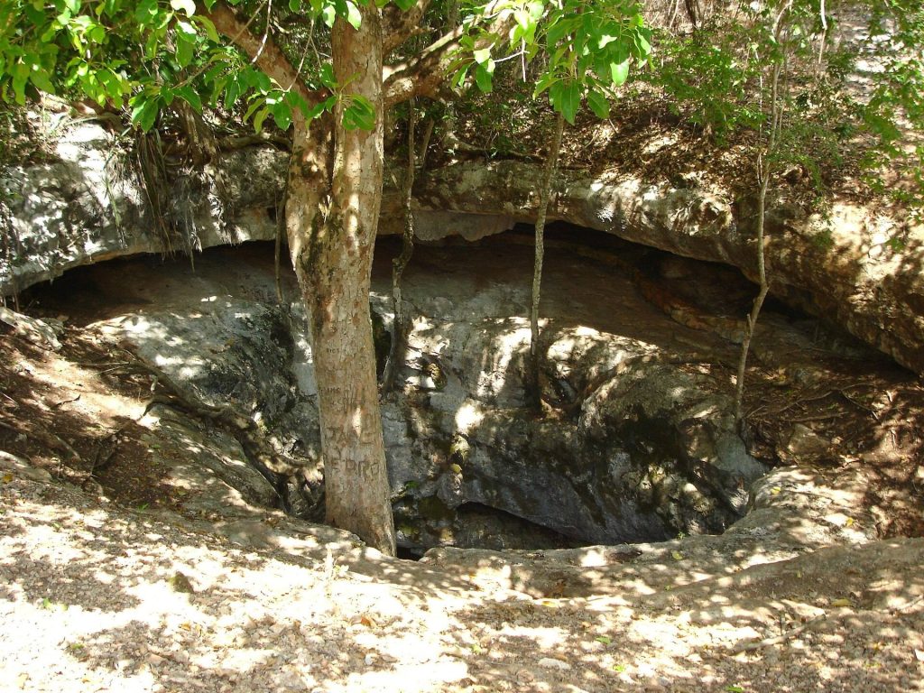 Xcalumkin: A Maya Archaeological Site in Campeche 2 Xcalumkin