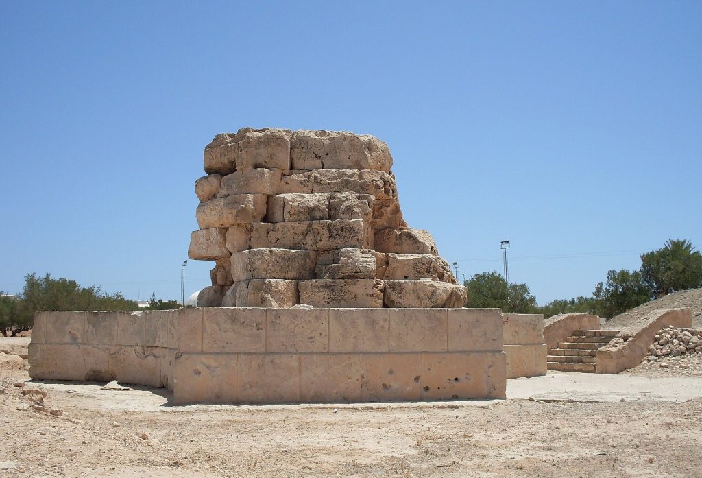 Henchir Bourgou: A Multi-Period Archaeological Site on Djerba Island 1 Henchir Bourgou
