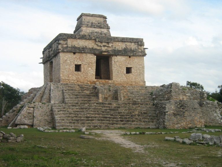 Dzibilchaltun: A Major Maya City in Northern Yucatán