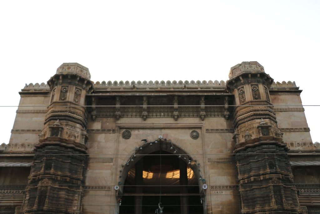 Rani Rupamati's Mosque: A Medieval Mosque and Dargah Complex in Ahmedabad 3 Rani Rupamati's Mosque