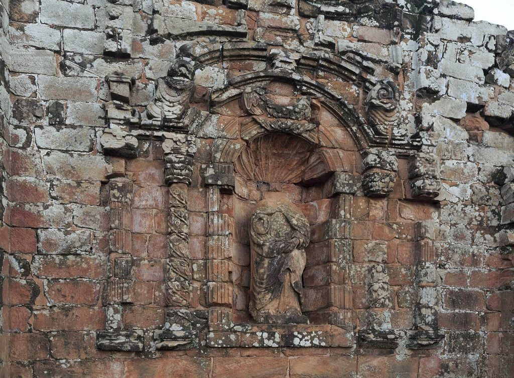 La Santísima Trinidad del Paraná: A Guaraní Jesuit Reduction in Paraguay 3 La Santísima Trinidad del Paraná