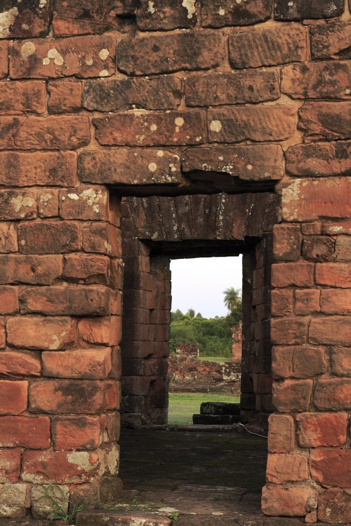 La Santísima Trinidad del Paraná: A Guaraní Jesuit Reduction in Paraguay 4 La Santísima Trinidad del Paraná