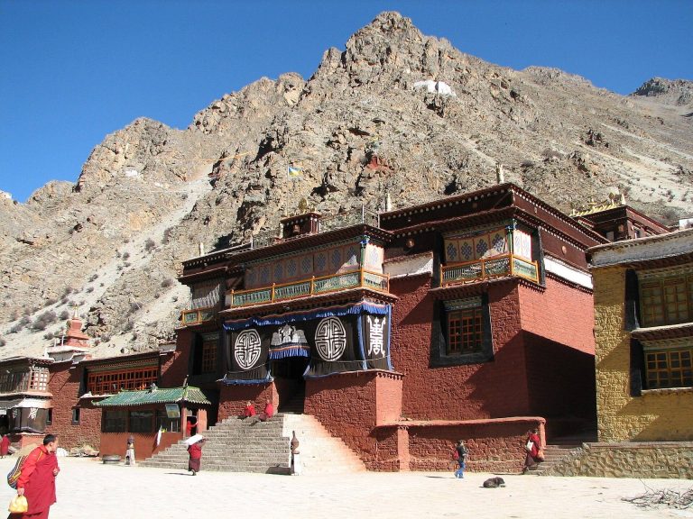 Tsurphu Monastery: Principal Seat of the Karmapa