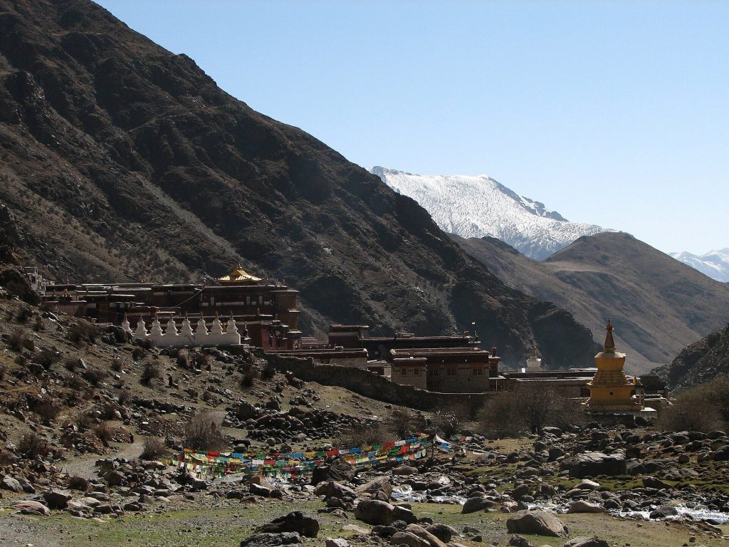 Tsurphu Monastery: Principal Seat of the Karmapa 2 Tsurphu Monastery