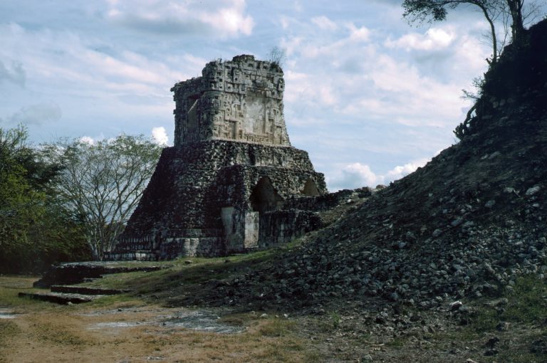 Dzibilnocac: A Maya Archaeological City in Campeche, Mexico