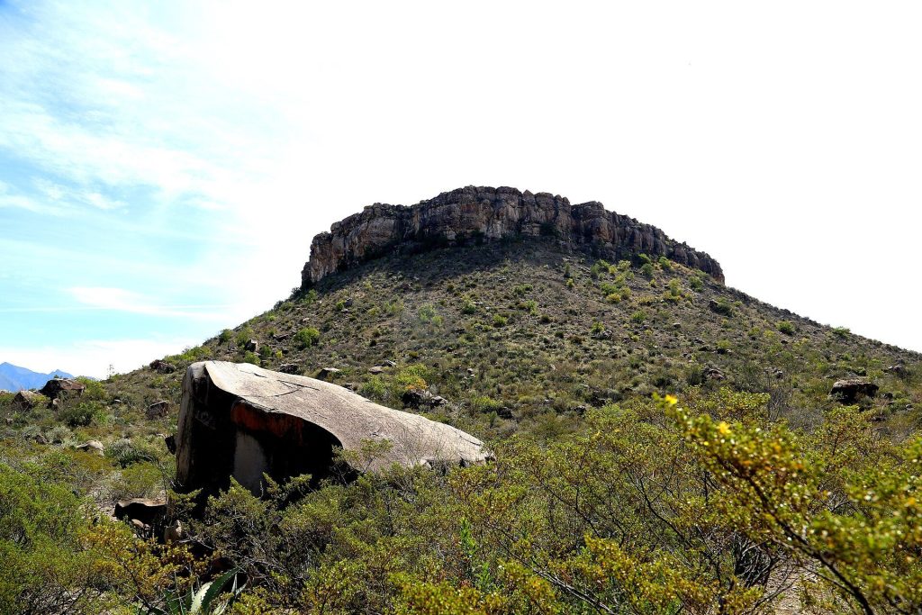 Chiquihuitillos: A Rock-Art Site in Nuevo León 1 Chiquihuitillos