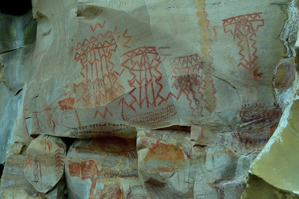 Chiquihuitillos: A Rock-Art Site in Nuevo León 3 Chiquihuitillos