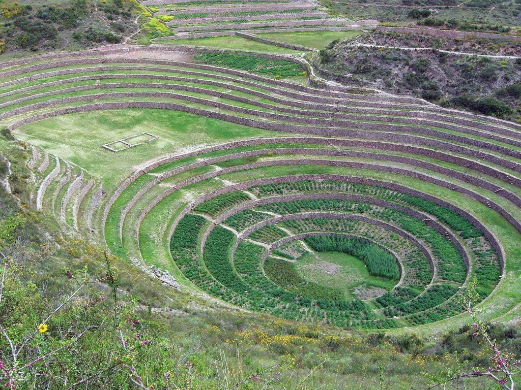 Moray: An Inca Terraced Archaeological Complex in Peru 1 Moray