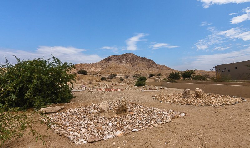 Túcume: A Lambayeque Ceremonial and Administrative Center 4 Túcume