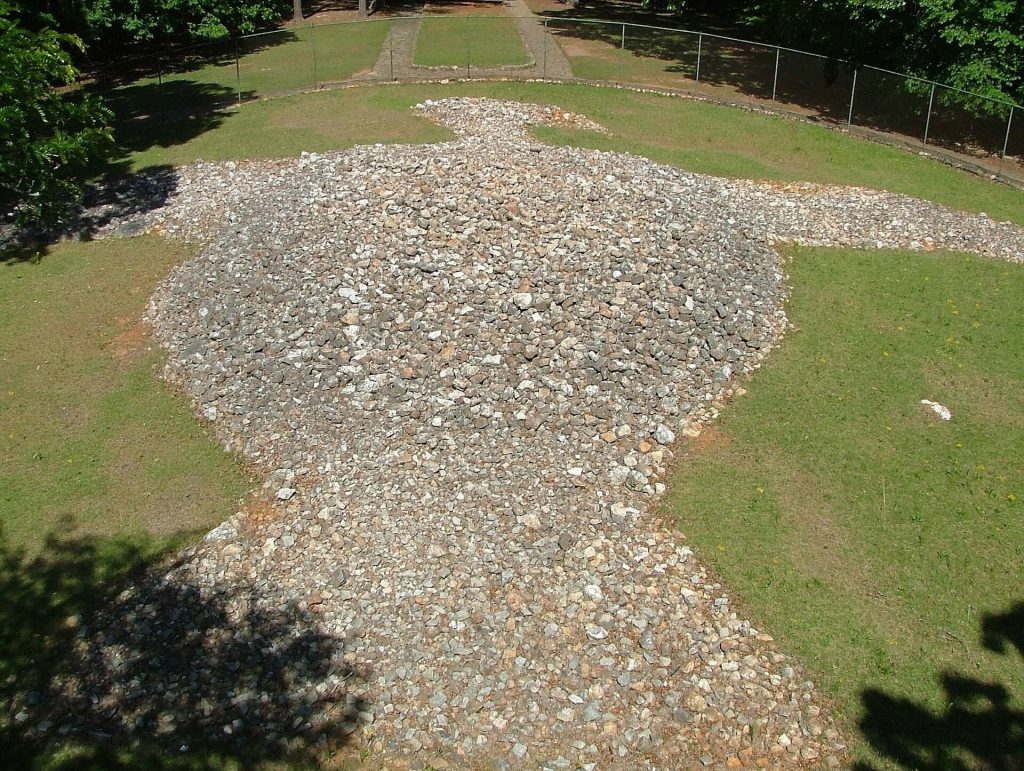 Rock Eagle Effigy Mound: A Woodland-Period Bird-Shaped Earthwork 1 Rock Eagle Effigy Mound