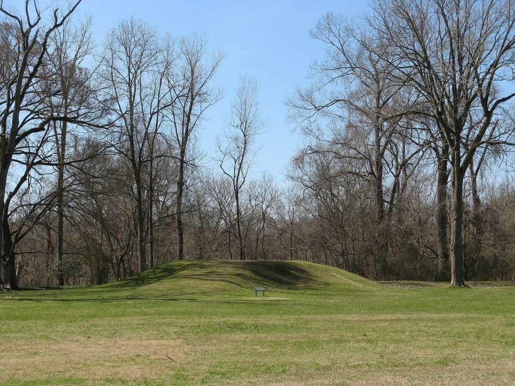 Grand Village of the Natchez: An Indigenous Ceremonial Center in Mississippi 2 Grand Village of the Natchez