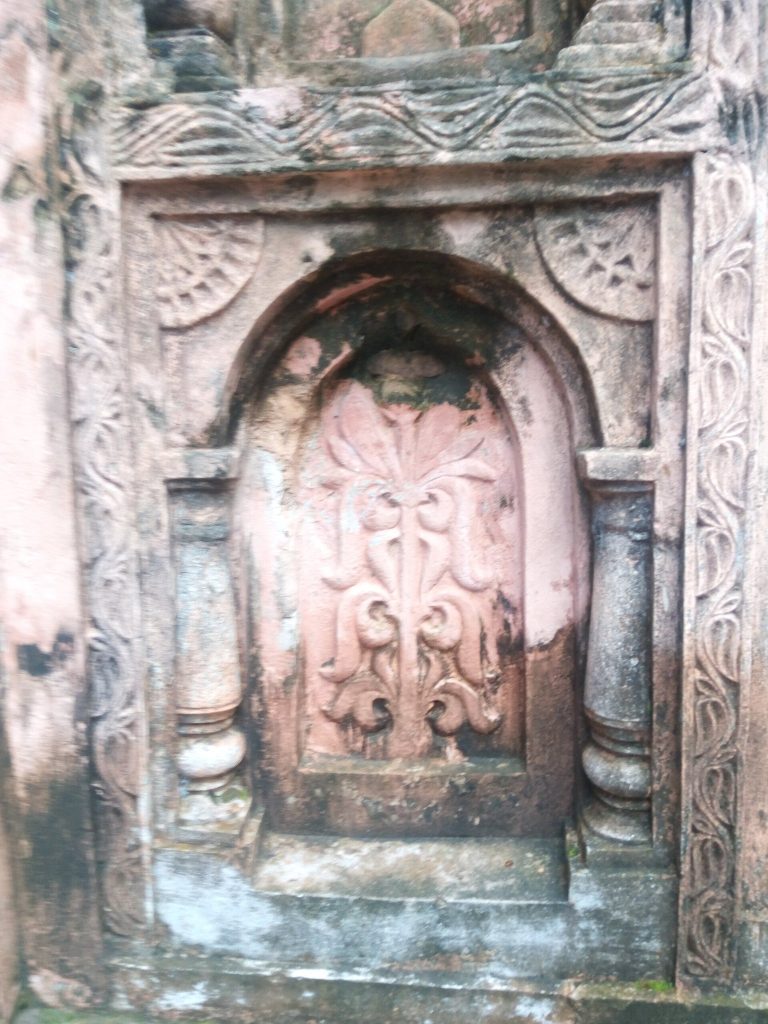 Mithapukur Bara Mosque: An Early-Nineteenth-Century Mosque in Bangladesh 5 Mithapukur Bara Mosque