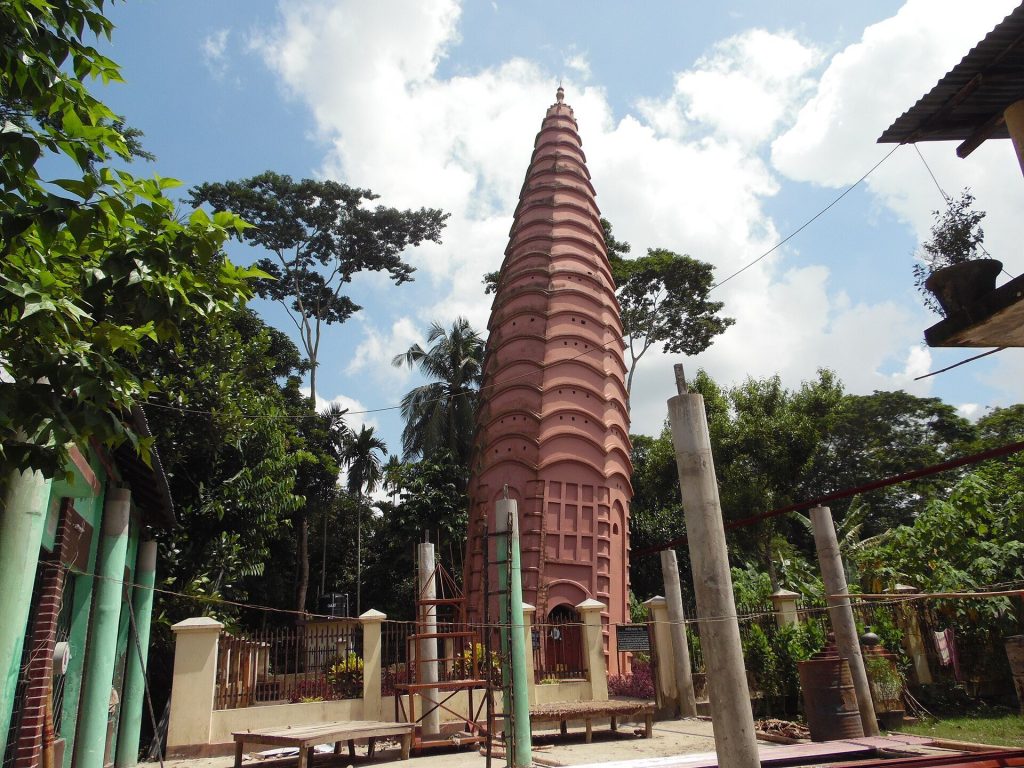 Mahilara Sarkar Math: A Leaning Hindu Temple in Bangladesh 2 Mahilara Sarkar Math