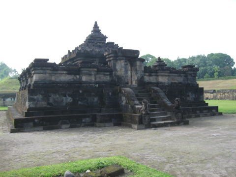 Sambisari Temple: A Ninth-Century Hindu Temple in Indonesia 2 Sambisari Temple