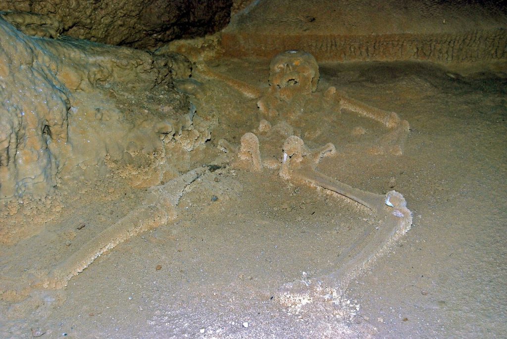 Actun Tunichil Muknal: A Maya Ceremonial Cave in Belize 1 Actun Tunichil Muknal