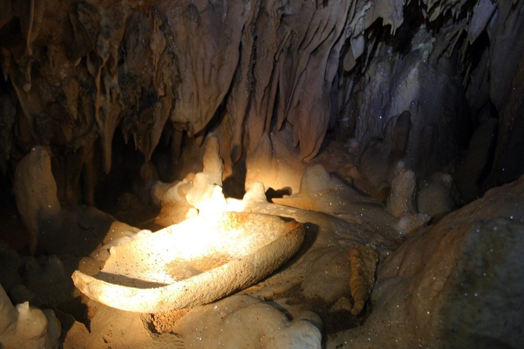 Actun Tunichil Muknal: A Maya Ceremonial Cave in Belize 2 Actun Tunichil Muknal