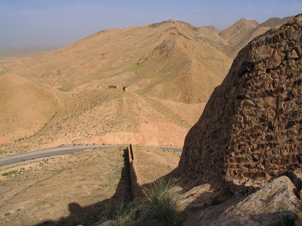 Clausura Bir Oum Ali: A Roman Frontier Barrier in Tunisia 1 Clausura Bir Oum Ali
