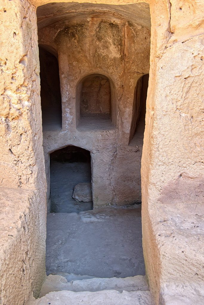 Tombs of the Kings: A Hellenistic Necropolis in Cyprus 2 Tombs of the Kings