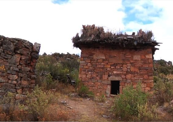 Markahirka: An Archaeological Settlement and Funerary Site in Peru