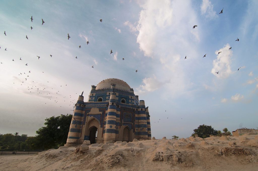 Tomb of Bibi Jawindi: A Fifteenth-Century Sufi Mausoleum in Pakistan 4 tomb of Bibi Jawindi