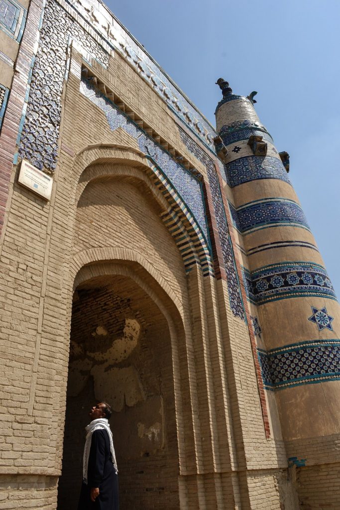Tomb of Bibi Jawindi: A Fifteenth-Century Sufi Mausoleum in Pakistan 5 tomb of Bibi Jawindi
