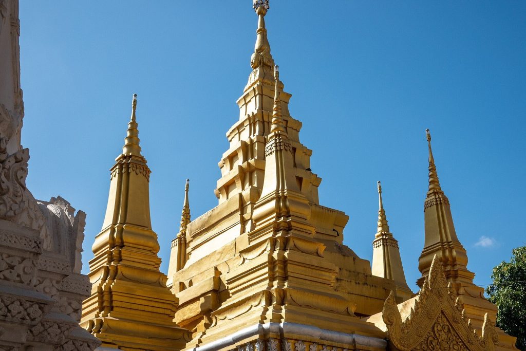Wat Ounalom: Cambodia’s Central Buddhist Temple in Phnom Penh 3 Wat Ounalom