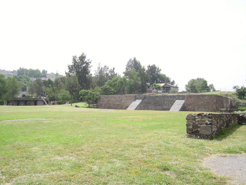 Chimalhuacán: A Pre-Hispanic Settlement and Palace in Mexico 1 Chimalhuacán