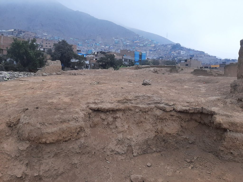 Huaca Canto Chico: An Inca-Period Archaeological Settlement in Lima 2 Huaca Canto Chico