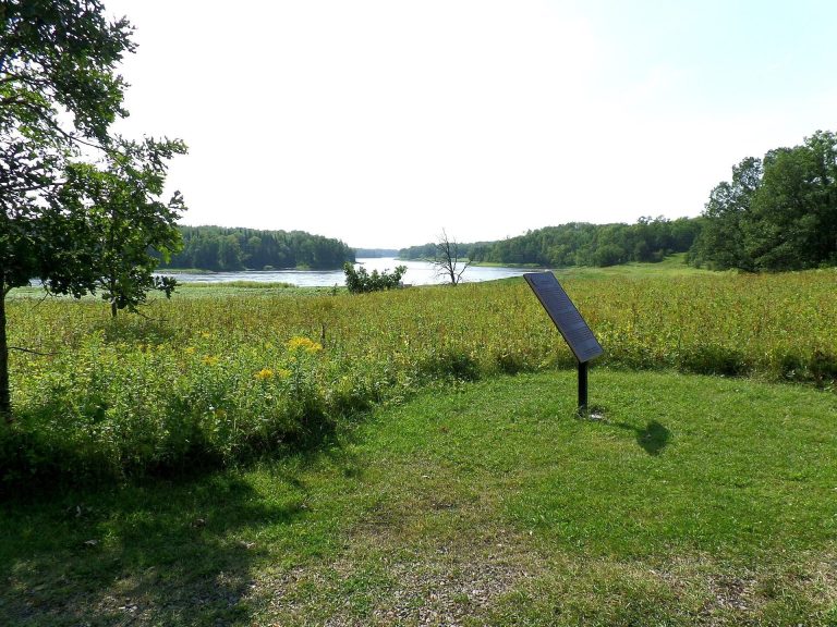 Kay-Nah-Chi-Wah-Nung: An Indigenous Cultural and Burial Centre on the Rainy River