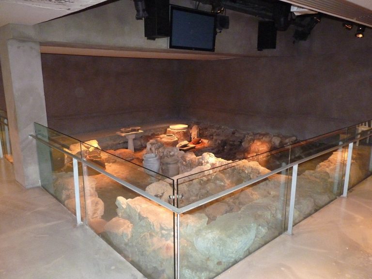 Burnt House: A Herodian-Period Jewish Residence in Jerusalem