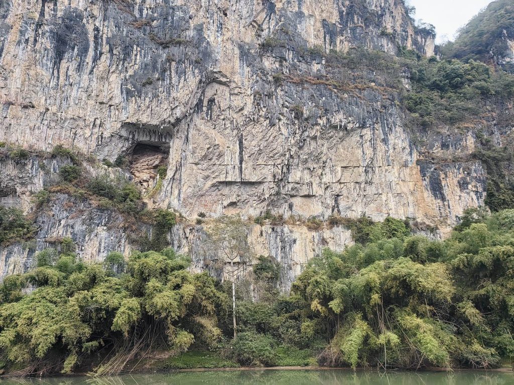 Rock Paintings of Hua Mountain: A Luoyue Cultural Landscape in China 3 Rock Paintings of Hua Mountain