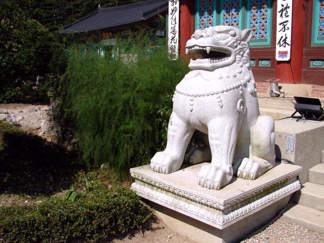 Woljeongsa: A Historic Buddhist Temple on Odaesan 5 Woljeongsa