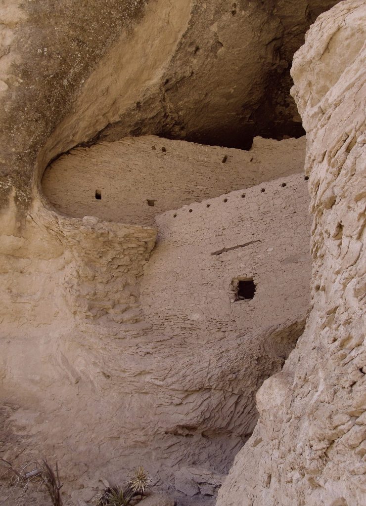 Gila Cliff Dwellings National Monument: Mogollon Cliff Dwellings in New Mexico 5 Gila Cliff Dwellings National Monument