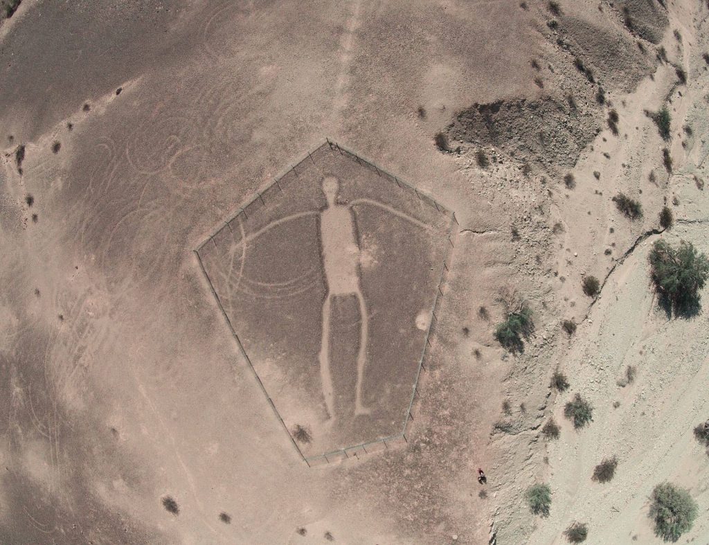 Blythe Intaglios: Prehistoric Ground Figures in California 2 Blythe Intaglios