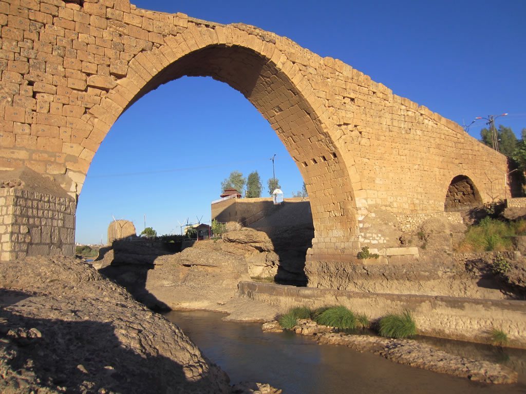 Delal Bridge: An Ancient Crossing of the Khabur River 1 Delal Bridge