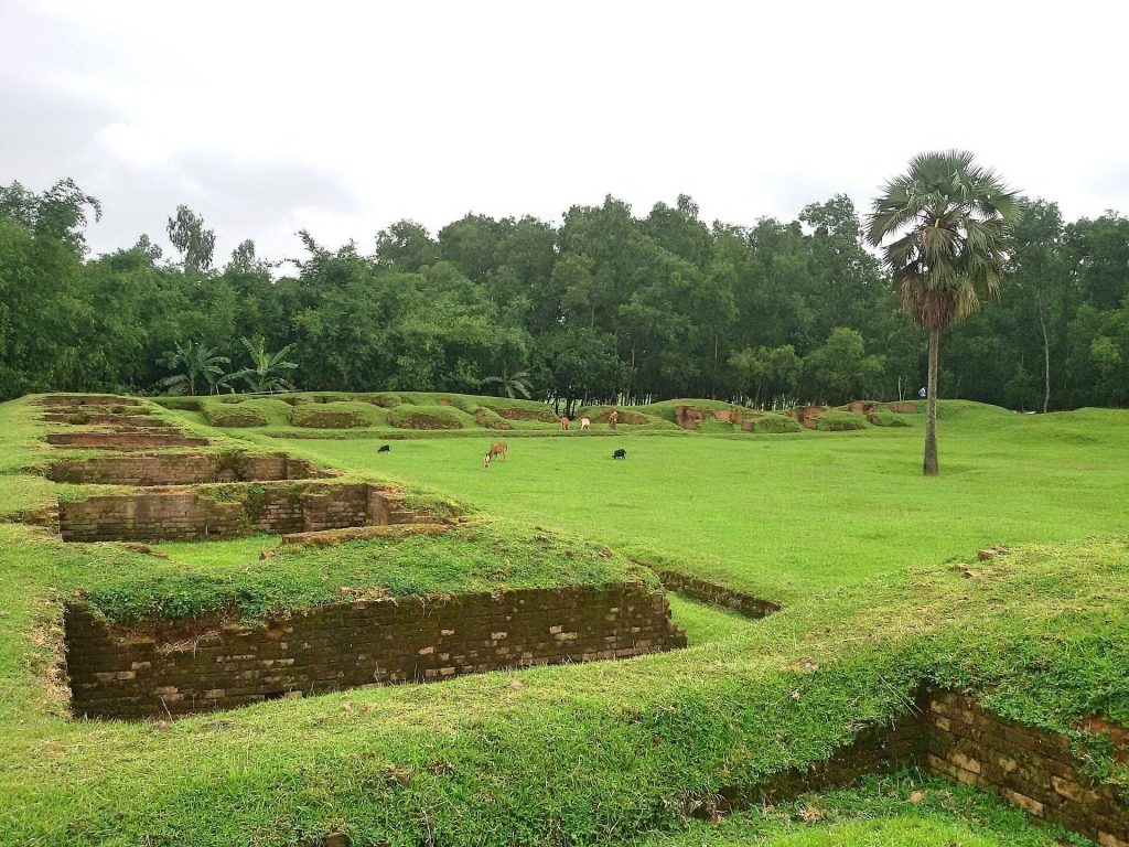 Sitakot Vihara, Nawabganj: A Fifth- to Sixth-Century Buddhist Monastery in Bangladesh 1 Shita Coat Bihar, Nawabganj