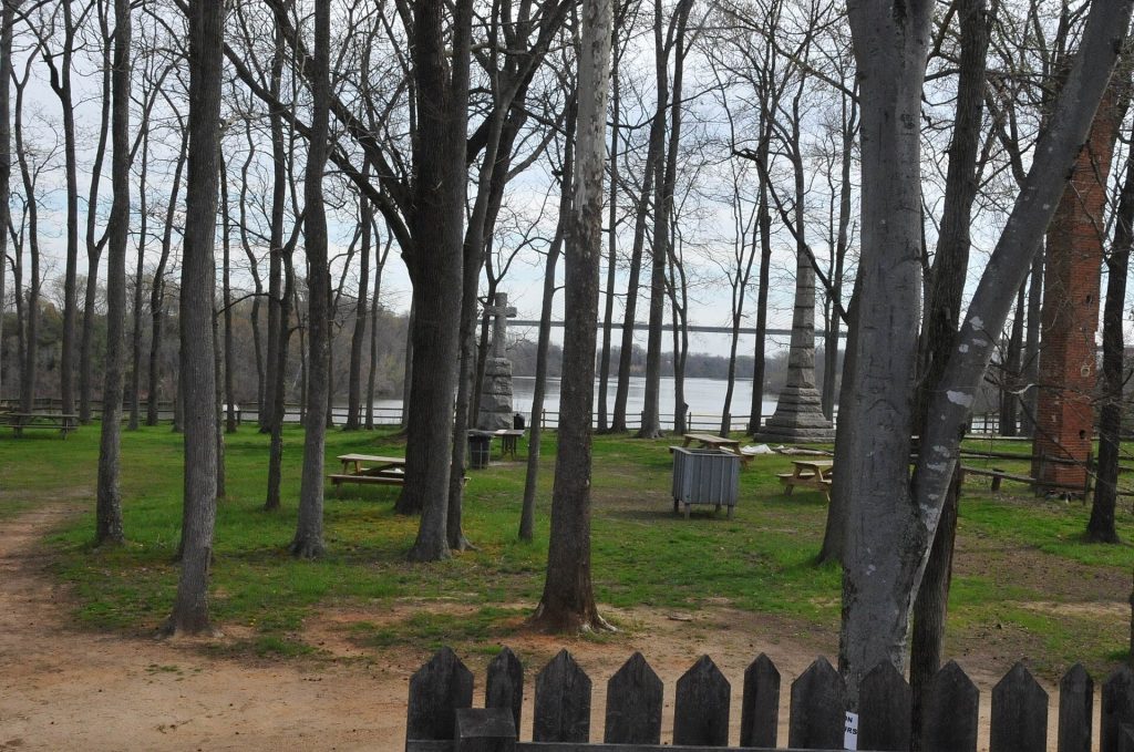 Henricus: An Early English Colonial Settlement in Virginia 3 Henricus