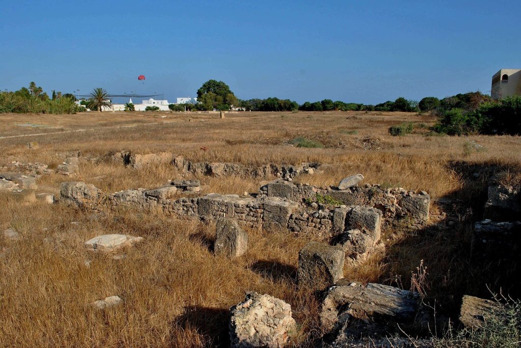 Pupput: A Roman Coastal Settlement in Tunisia 4 Pupput