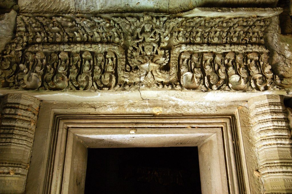 Thommanon: A Hindu Temple at Angkor in Cambodia 2 Thommanon