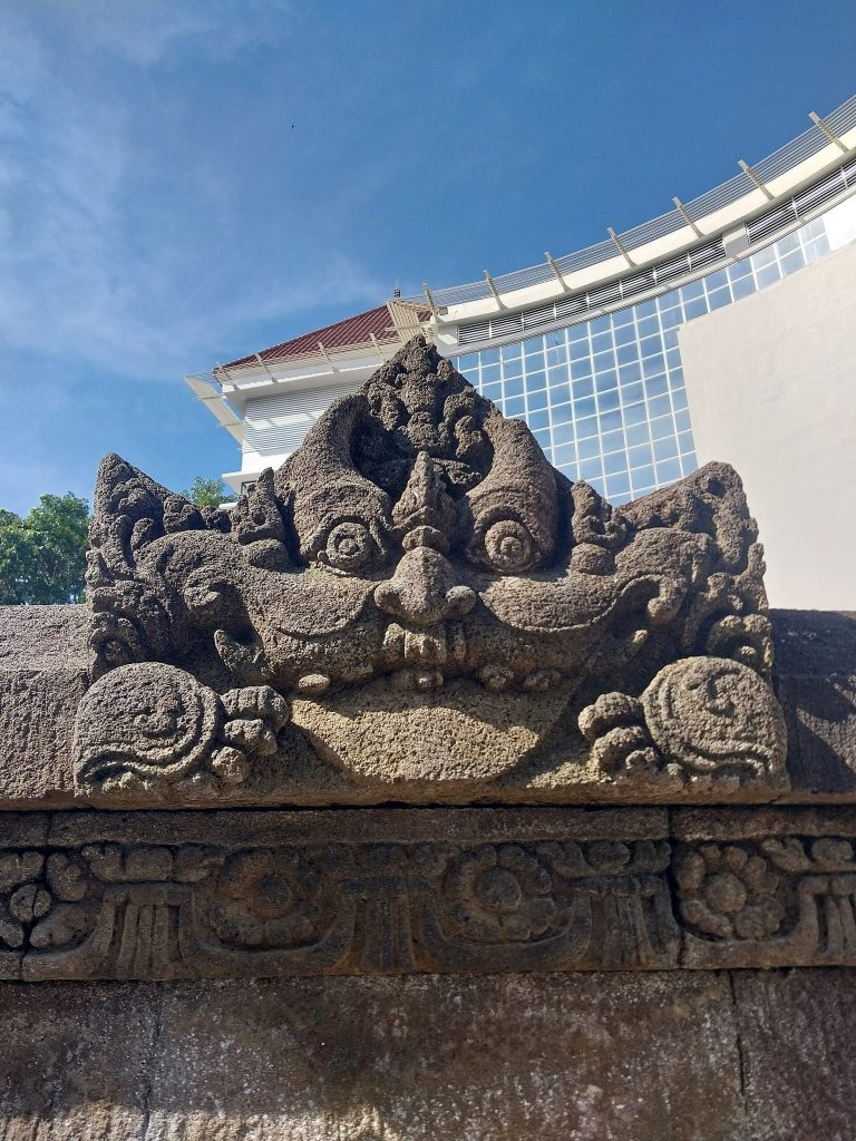 Kimpulan Temple: A Ninth- or Tenth-Century Shaivite Shrine in Indonesia 2 Kimpulan Temple