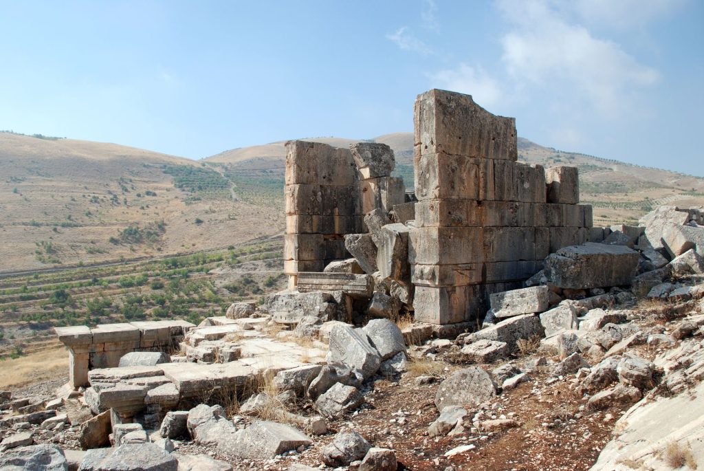 Hosn Niha Site: Roman Temples and a Medieval Fortification in Lebanon 3 Hosn Niha Site