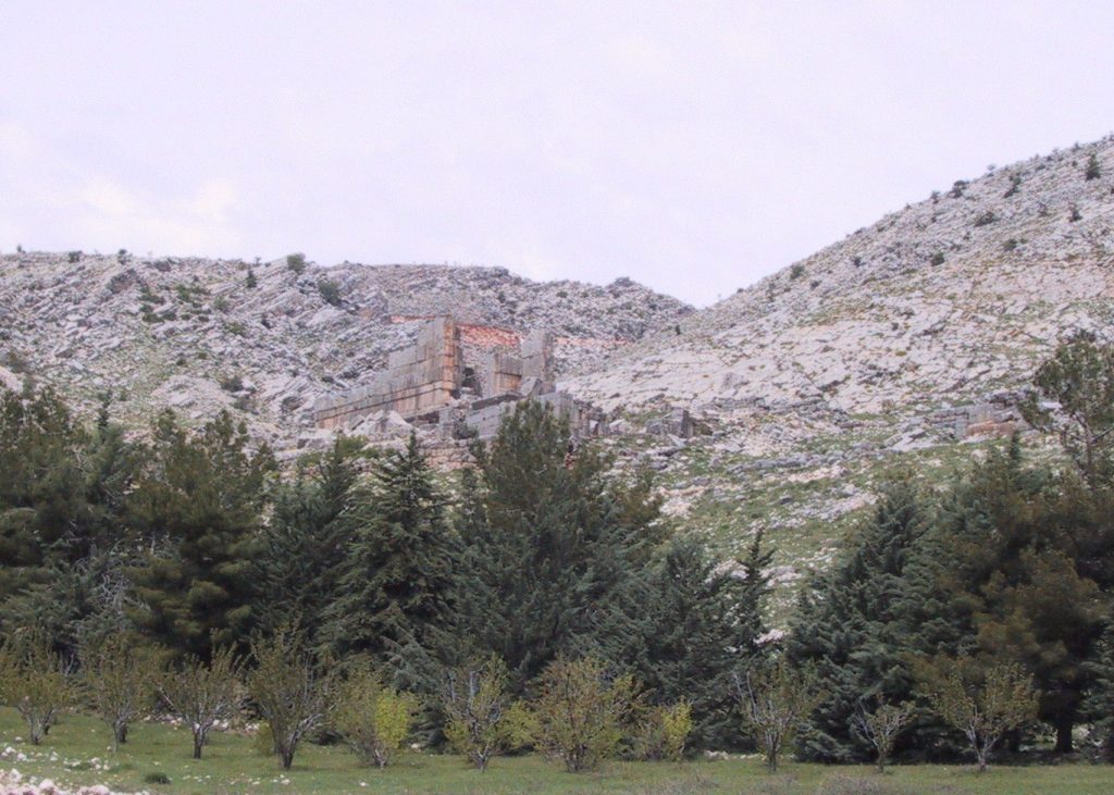 Hosn Niha Site: Roman Temples and a Medieval Fortification in Lebanon 4 Hosn Niha Site