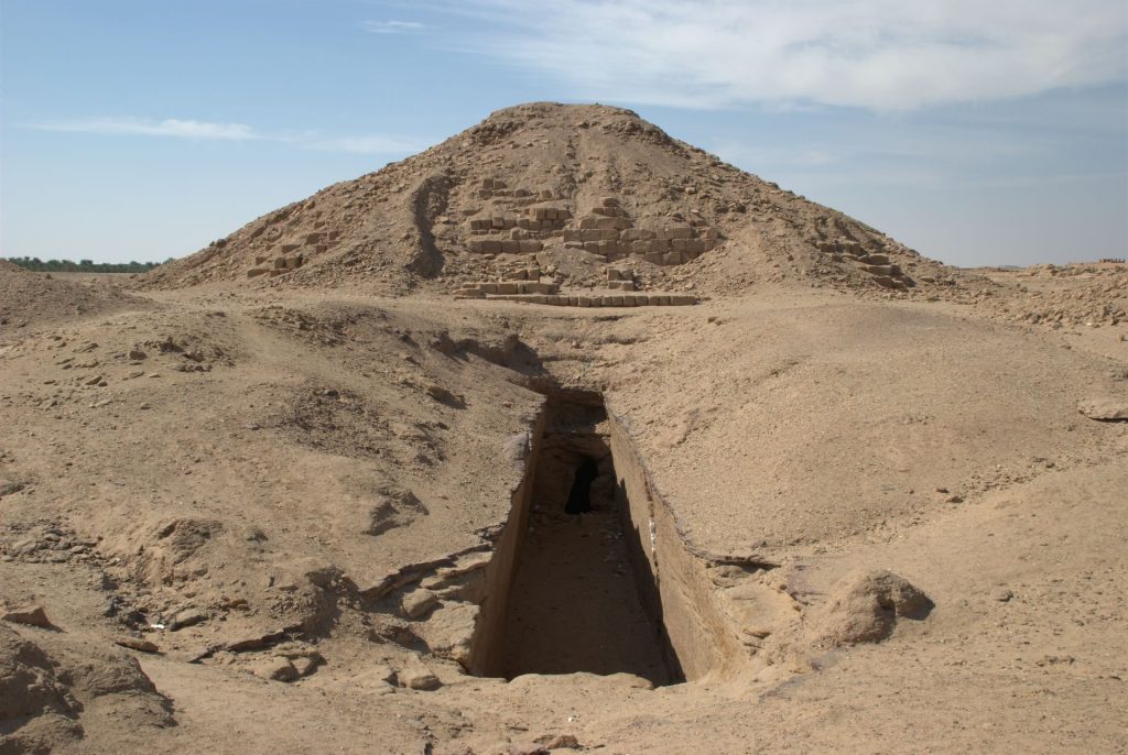 El-Kurru: A Kushite Royal Cemetery in Sudan 1 El-Kurru